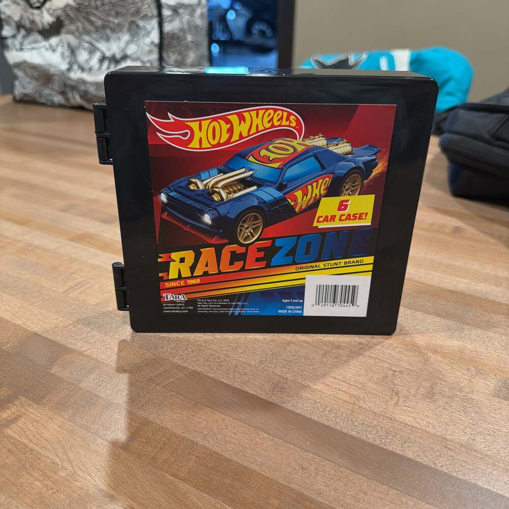 Hot Wheels Black Race Zone 6 Car Storage Carry Case new
